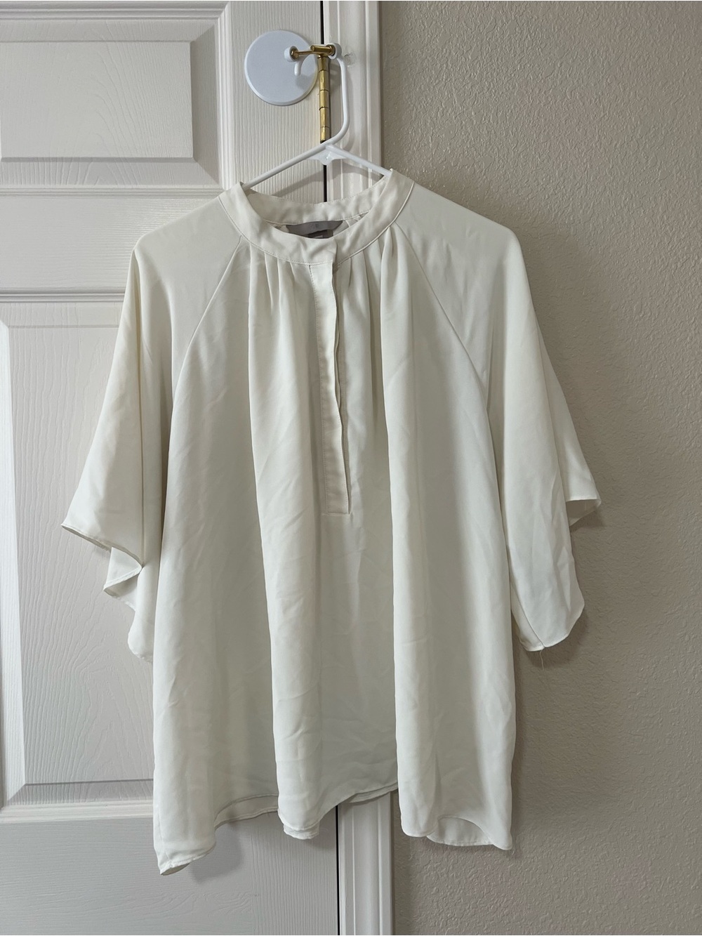 H&M Women’s L Ivory White Batwing Sleeve Blouse Minimalist Draped Top